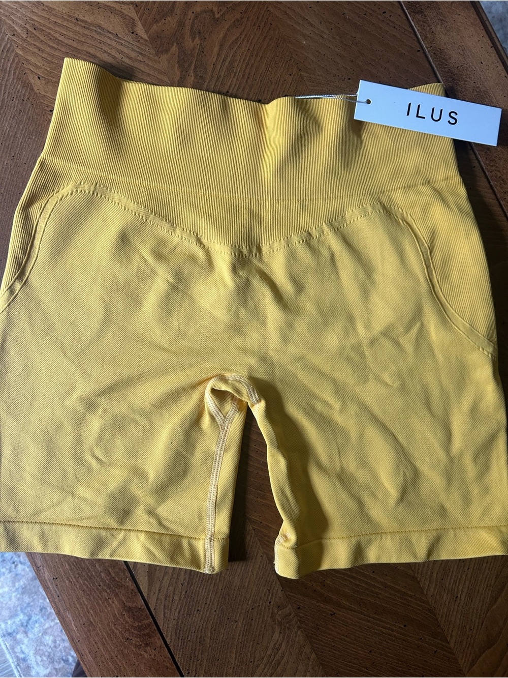 Ilus Label High-Waist Yellow Seamless Seamlux Shorts NWT
